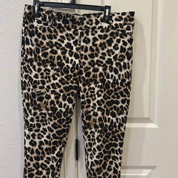 Leopard Print Pants - Picture 3 of 6